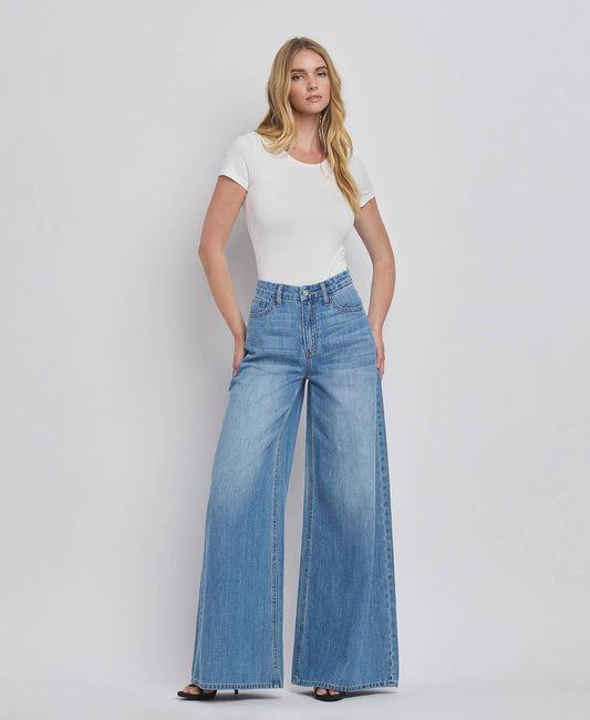 SUPER HIGH RISE WIDE LEG JEANS V3567