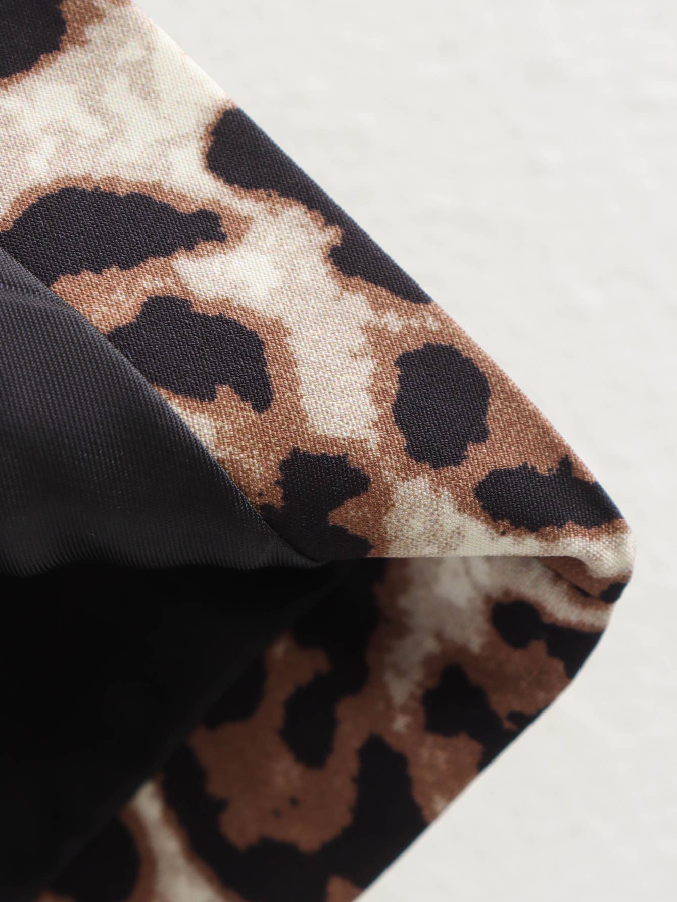 Stylish V-Neck Buttoned Leopard Print Vest Top